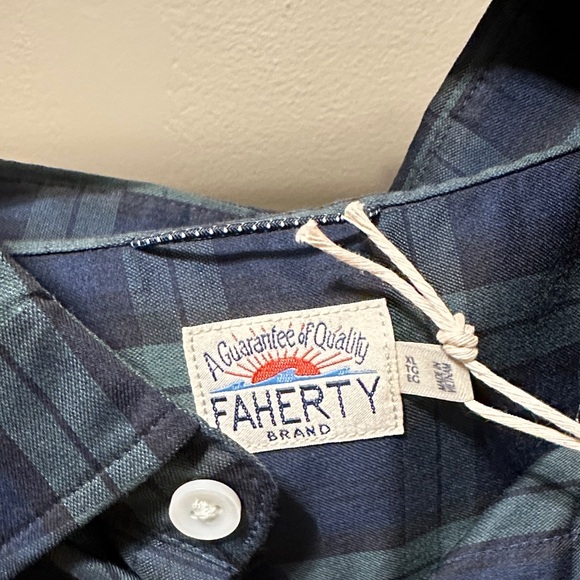 Faherty Navy and Green Plaid Button Down Shirt - Picture 3 of 4